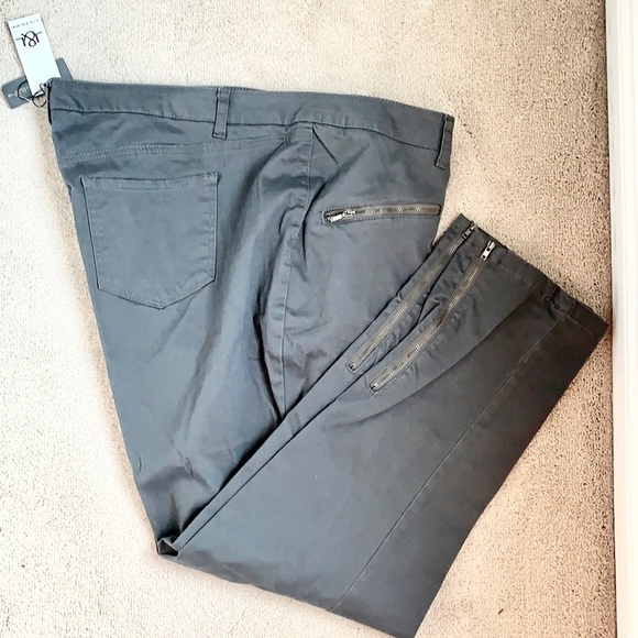 Love & Legend Skinny Pants - Grey - Picture 6 of 9